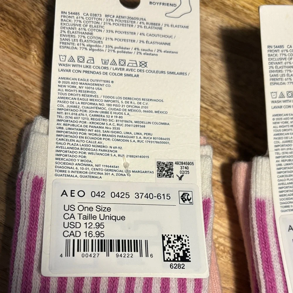 👢American Eagle socks 2 sets of 2 pair! - Picture 3 of 5